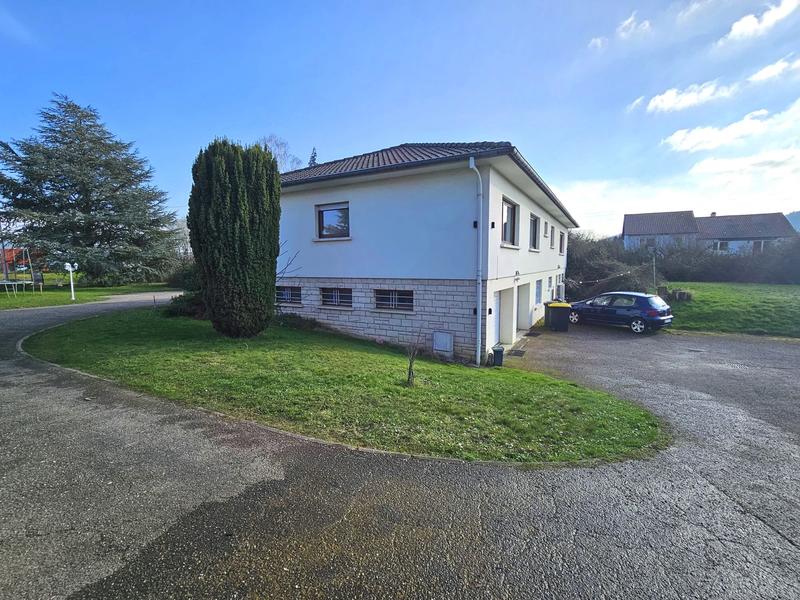 Maison - 166 m² - 8 pièces