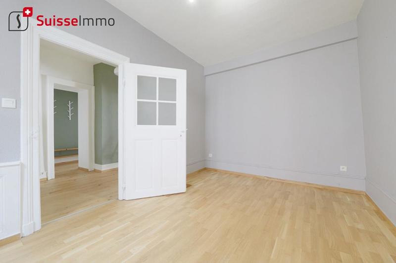 Appartement - 146 m² - 8 pièces