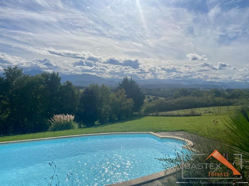 Maison - 138 m² - 4 pièces