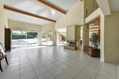 Maison - 281 m² - 7 pièces