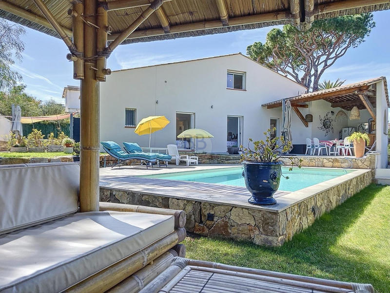 Villa - 153 m² - 5 pièces