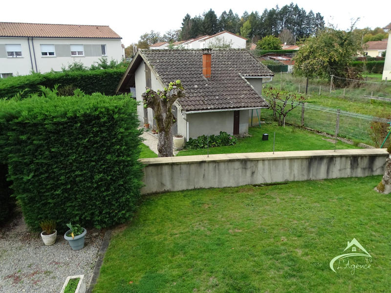 Maison traditionnelle - 302 m² - 8 pièces