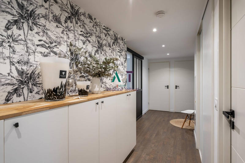 Appartement - 90 m² - 4 pièces