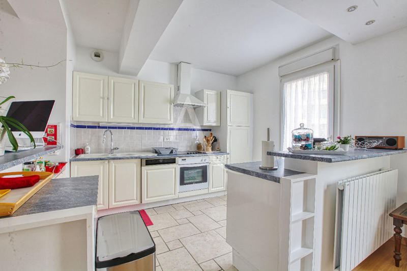 Appartement - 99 m² - 5 pièces