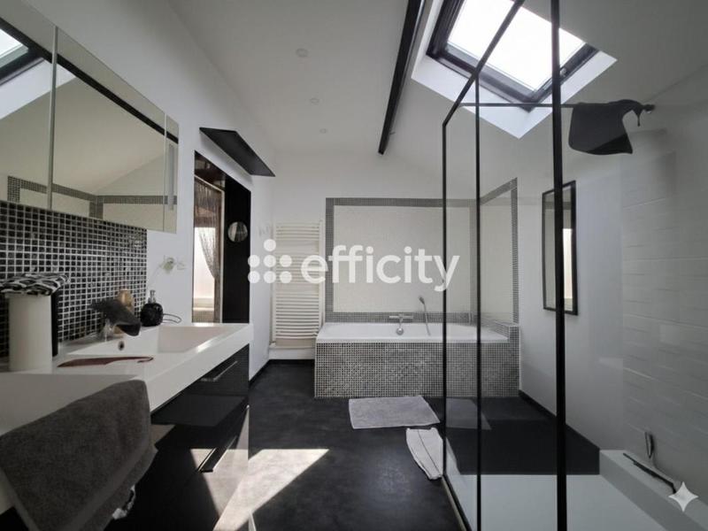 Maison - 131 m² - 6 pièces