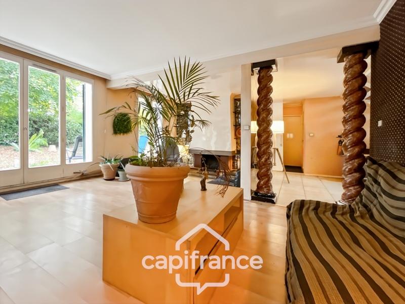 Maison - 177 m² - 7 pièces