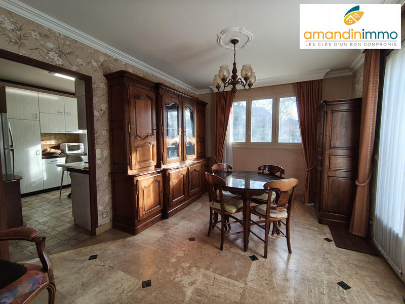 Maison - 160 m² - 7 pièces