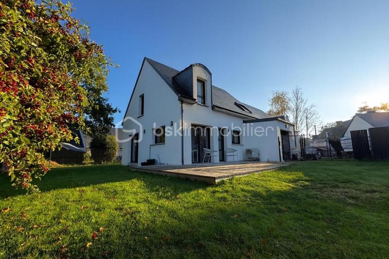 Maison - 99 m² - 5 pièces