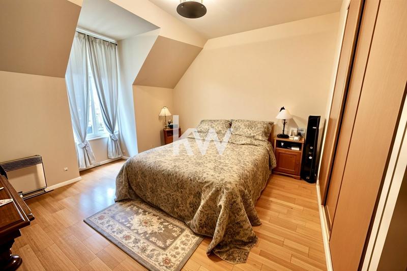 Maison - 135 m² - 6 pièces