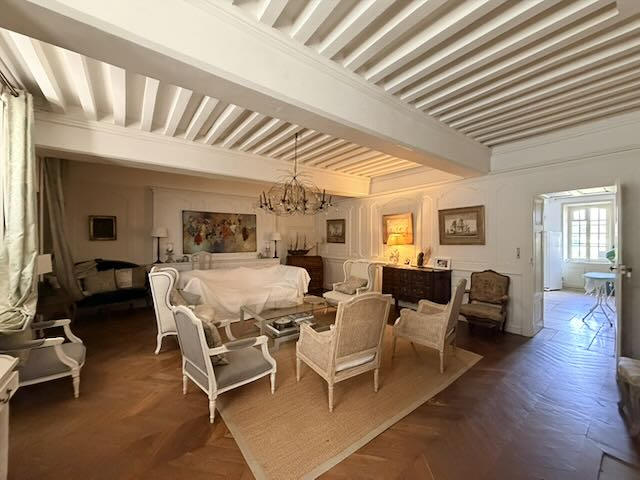 Propriété - 400 m² - 11 pièces