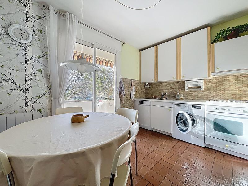 Appartement - 95 m² - 5 pièces