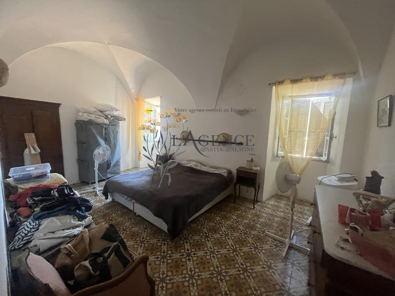 Maison - 180 m² - 4 pièces