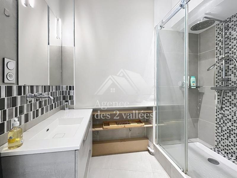 Appartement - 95 m² - 3 pièces