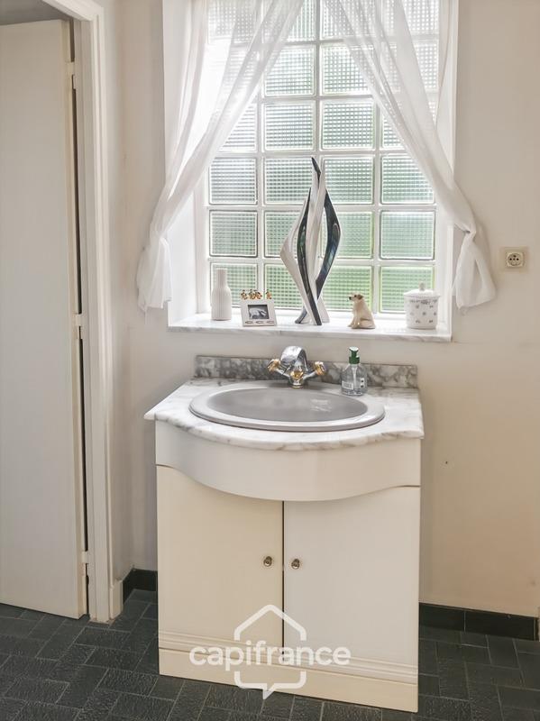 Villa - 280 m² - 9 pièces