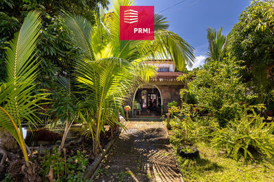 Maison - 160 m² - 9 pièces