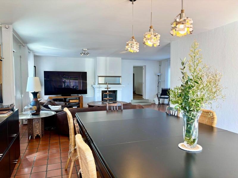 Maison - 180 m² - 7 pièces