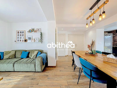 Maison - 95 m² - 4 pièces