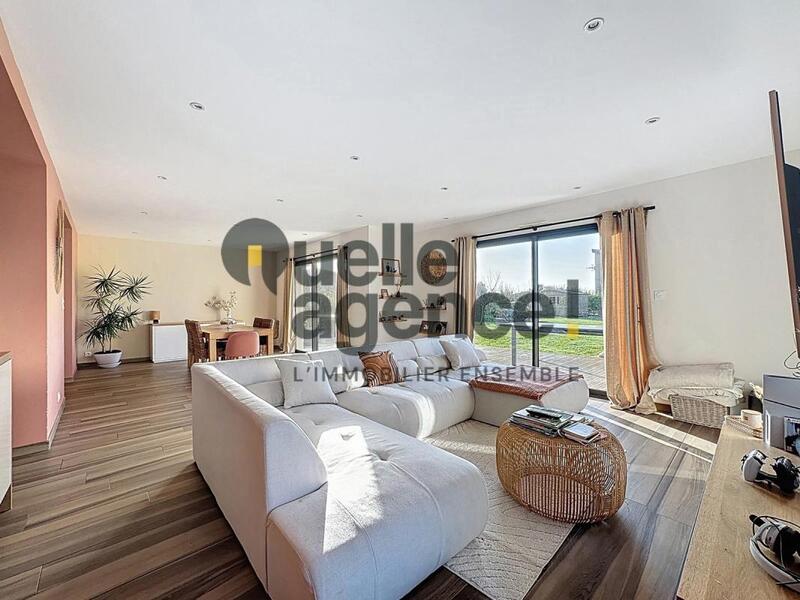 Maison - 121 m² - 6 pièces