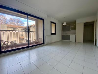 Studio - 27 m² - 1 pièce