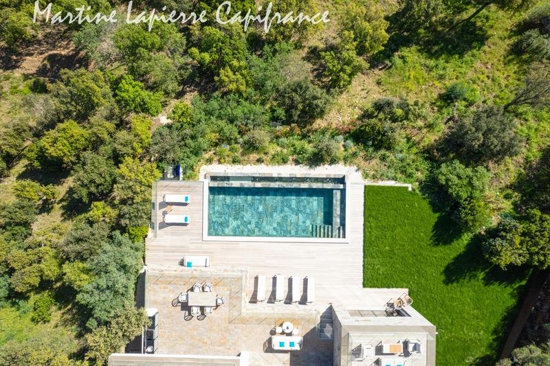 Maison d'architecte - 350 m² - 6 pièces