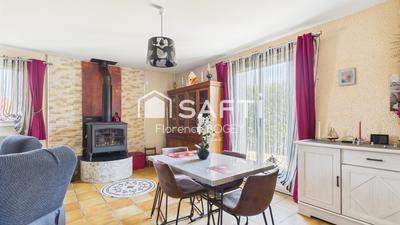 Maison - 234 m² - 8 pièces