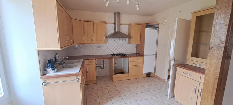 Maison - 92 m² - 5 pièces