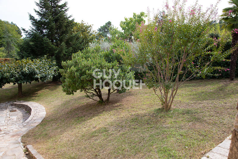 Maison - 157 m² - 7 pièces