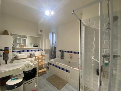 Appartement - 107 m² - 4 pièces