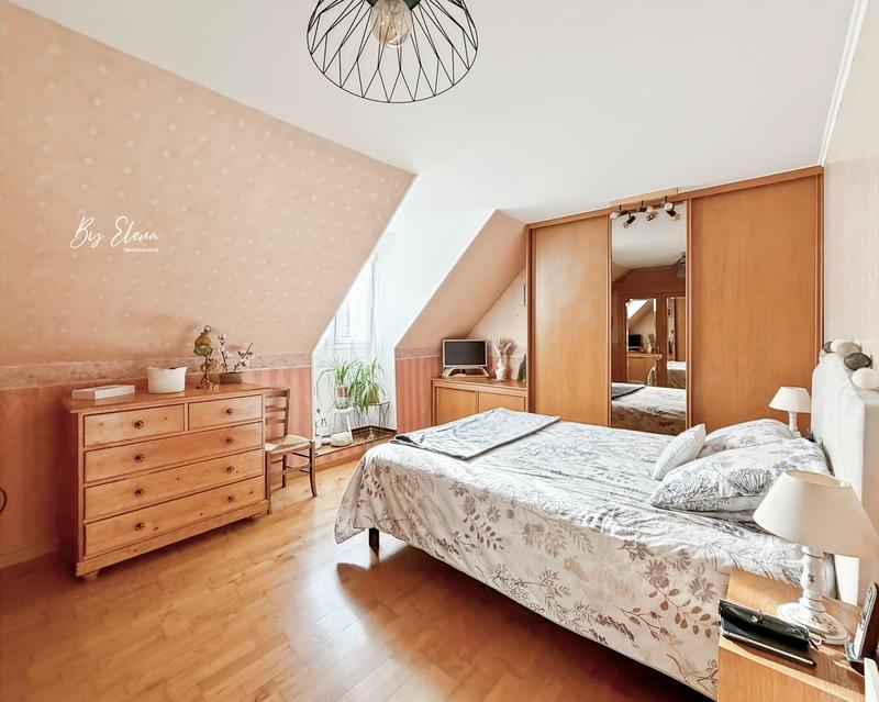 Maison - 121 m² - 6 pièces