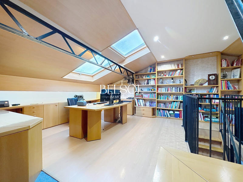 Mas - 295 m² - 10 pièces