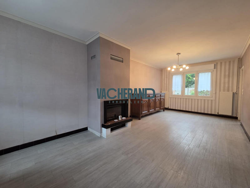 Maison - 82 m² - 4 pièces