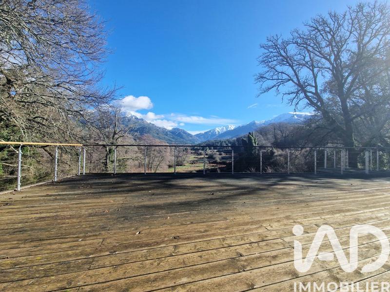 Maison - 310 m² - 8 pièces