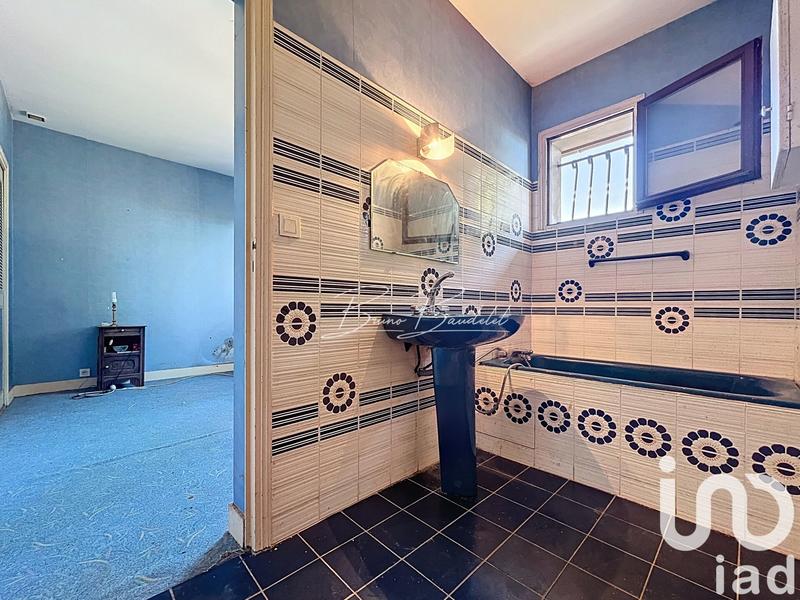 Maison - 210 m² - 6 pièces