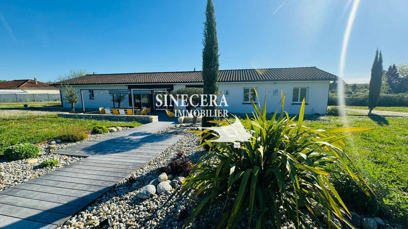 Maison contemporaine - 233 m² - 7 pièces