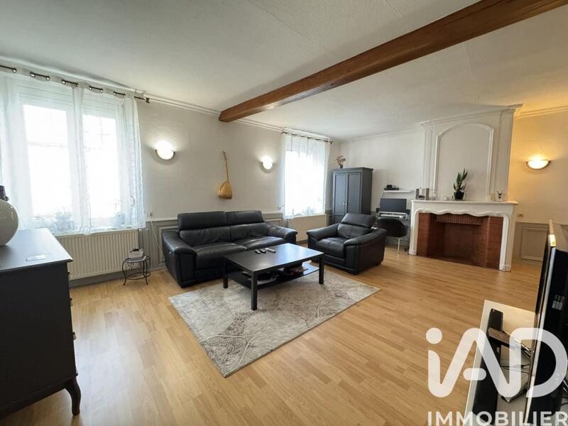Maison - 235 m² - 7 pièces