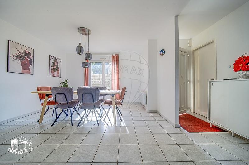 Maison - 85 m² - 5 pièces