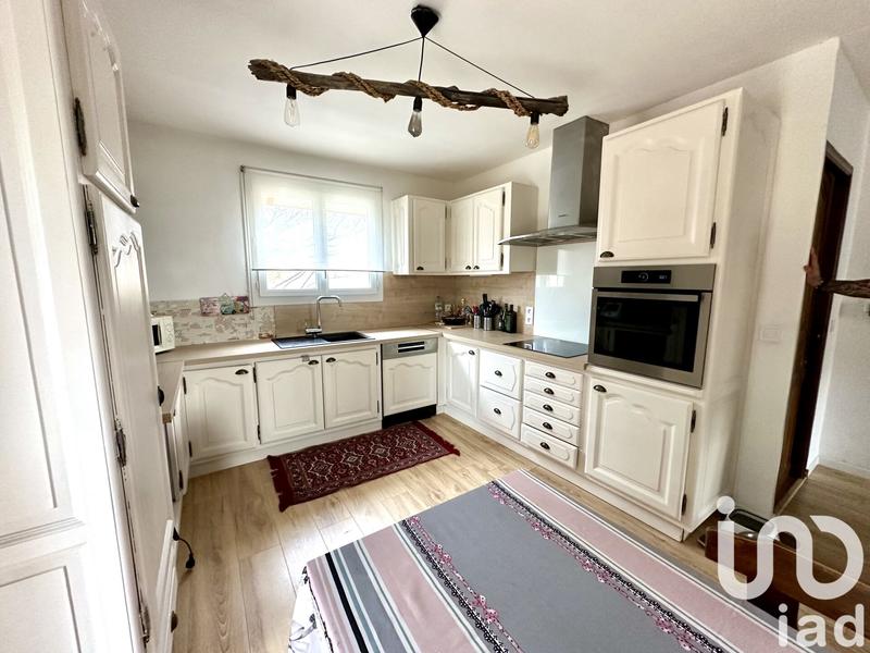 Maison - 180 m² - 6 pièces