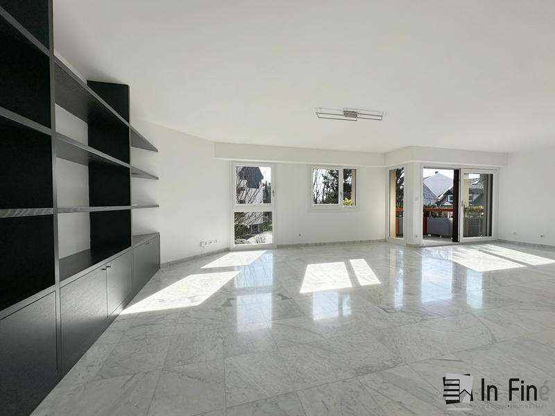 Appartement - 155 m² - 6 pièces