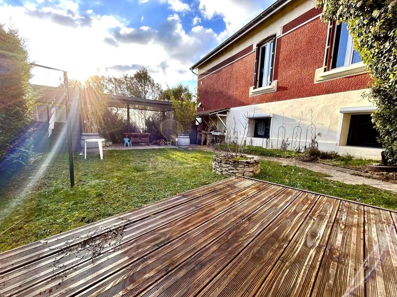 Maison - 103 m² - 6 pièces