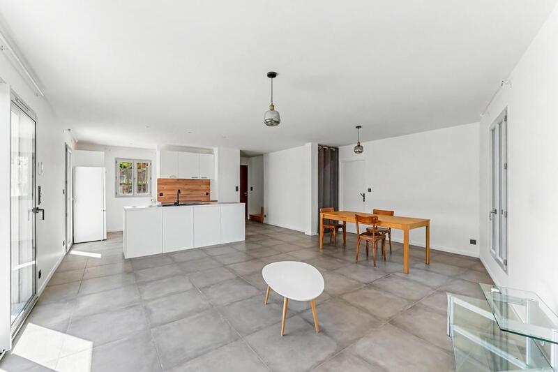 Maison - 92 m² - 4 pièces