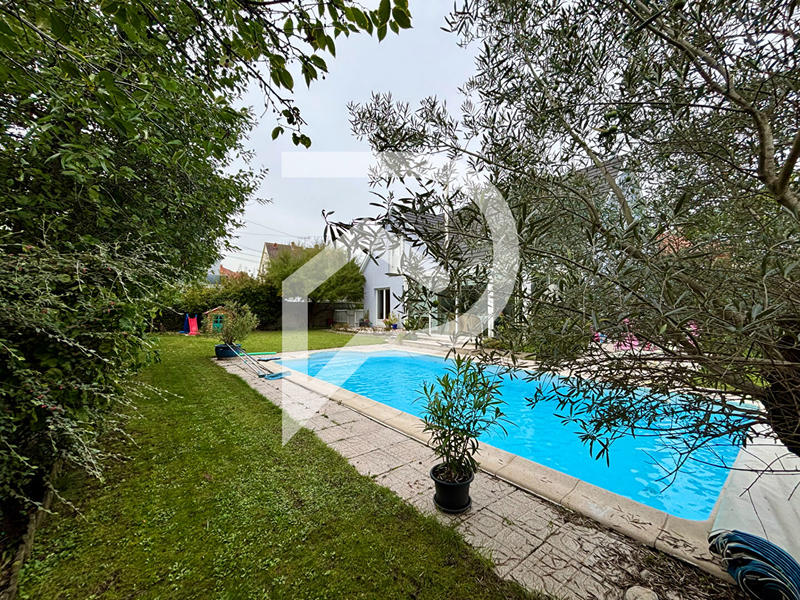 Maison d'architecte - 183 m² - 7 pièces