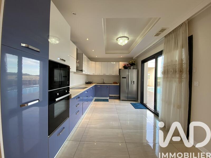 Maison - 162 m² - 5 pièces