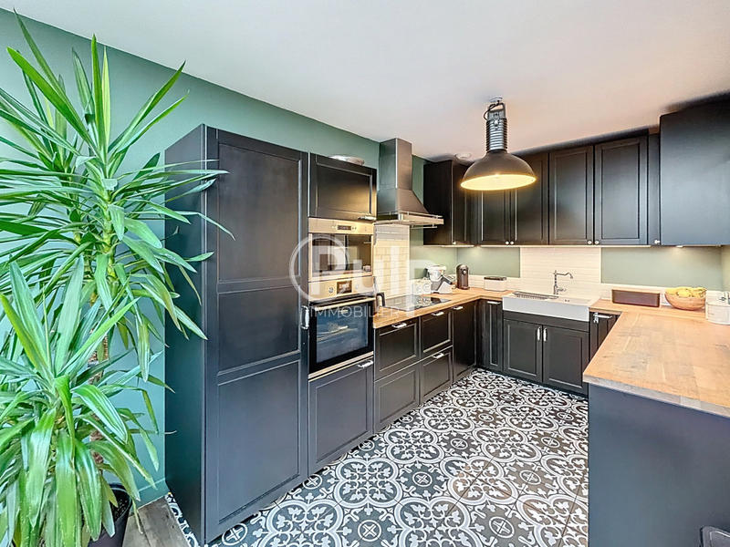 Maison - 122 m² - 5 pièces