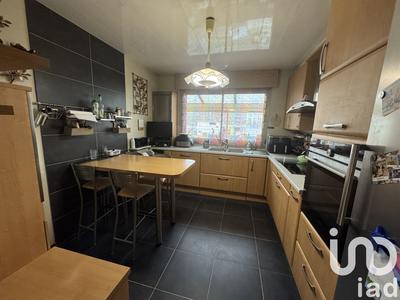 Maison - 171 m² - 8 pièces