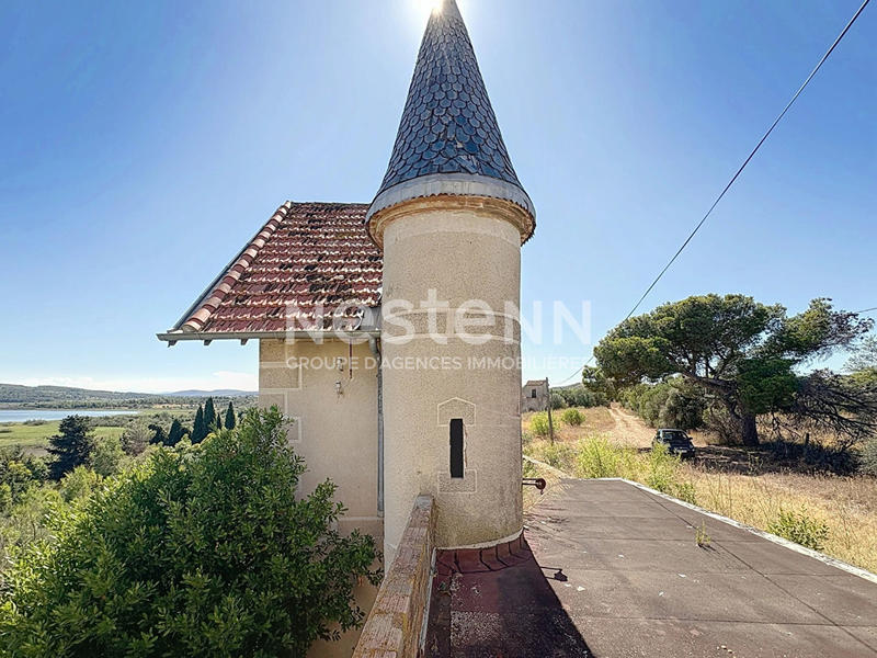 Demeure - 196 m² - 12 pièces