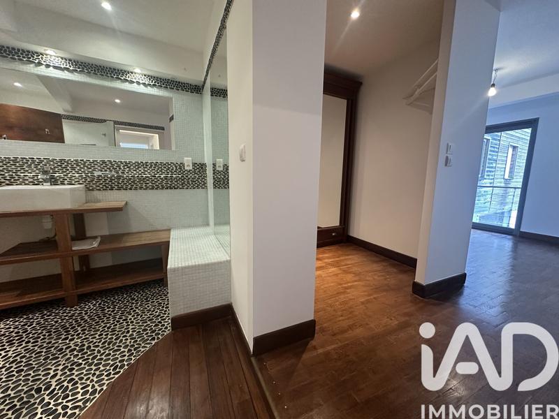 Appartement - 95 m² - 3 pièces