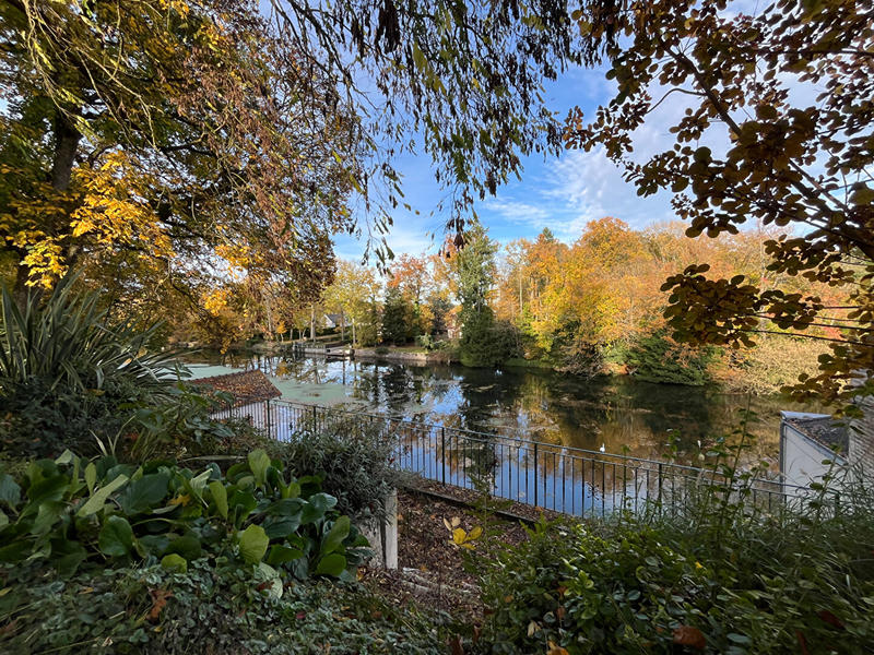 Maison - 369 m² - 11 pièces