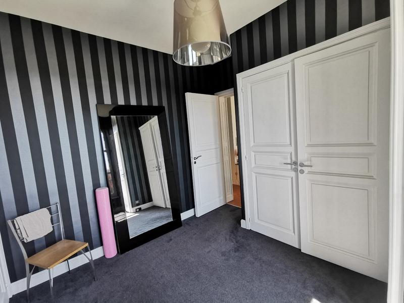 Maison de maîtres - 320 m² - 10 pièces