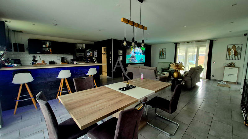 Maison - 173 m² - 6 pièces