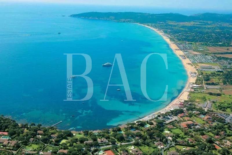 Propriété - 750 m² - 16 pièces